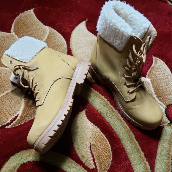SALE!! High top timberland inspired boot - Picture 2 of 8